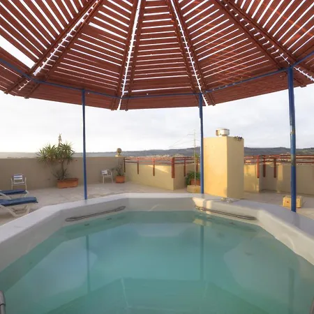 מלון Bella Vista 4*